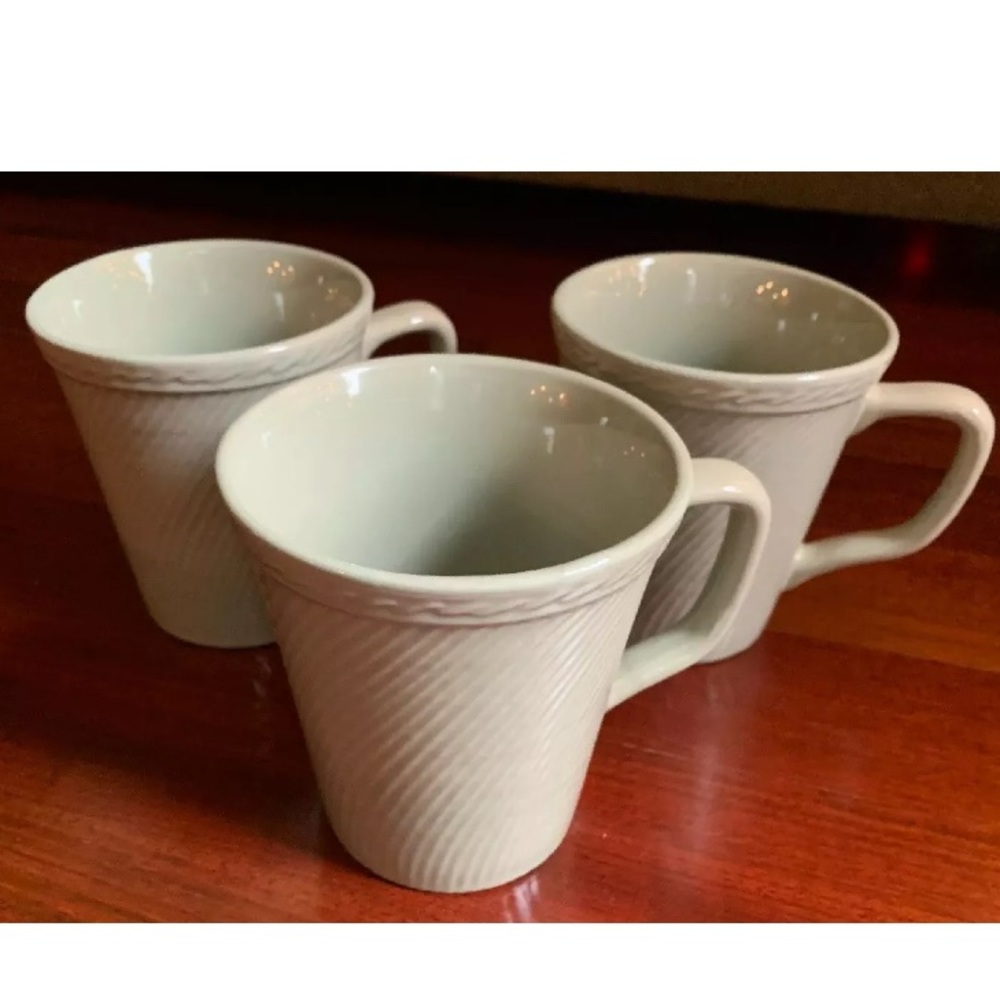 Tabletops Gallery Prelude Coffee Mug Hand Crafted Green Oversized